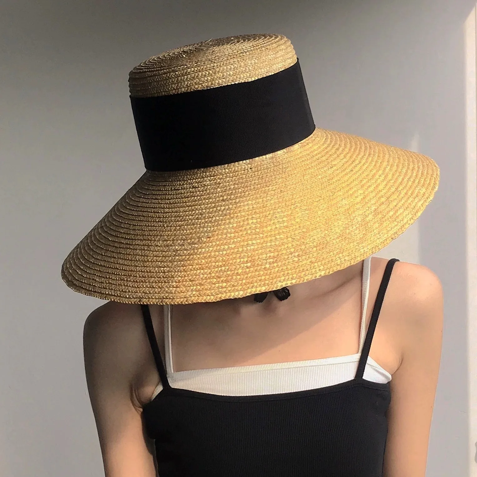 2025 Summer Seaside Big Brim Straw Hat Women's Vacation Beach Sun Hats Bow Ribbon Wide Brim Wheat Straw Flat Top Boater Hat