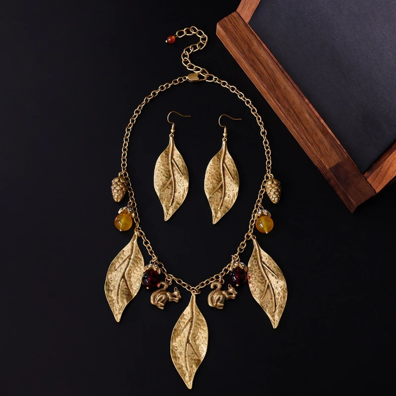 Vintage Glass Squirrel Pinecone Leaf Necklace Earrings Set Women Nature Jewelry Gift