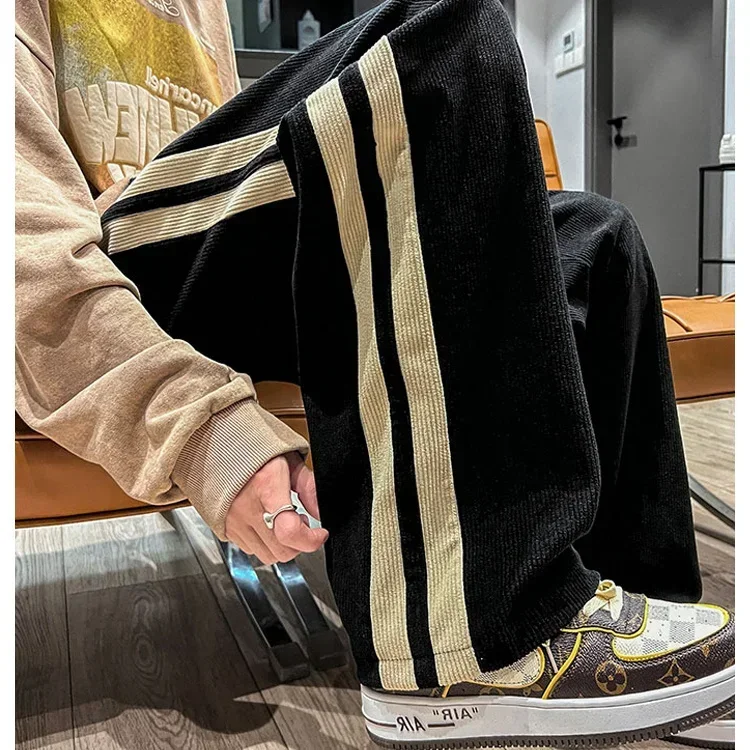 Pantaloni di velluto a coste coreano pantaloni casual all-match a gamba dritta di tendenza da uomo più pantaloni larghi a gamba larga addensati in