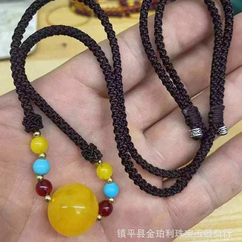 Imitation chicken oil yellow collarbone chain with transfer beads amber barrel bead pendants for men and women