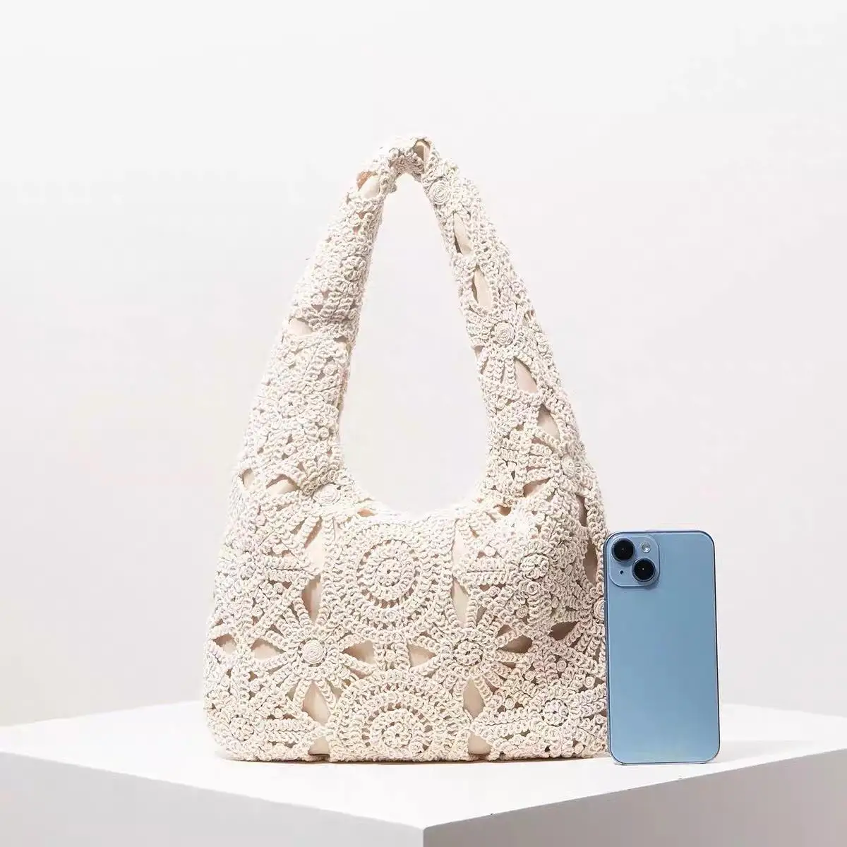 

HOT Hollow Woven Handbags Boemia Beach Bags for Women Boho Beach Bags Simple Tote Clutch Bag Elegant Dinner Party Handbags 2025