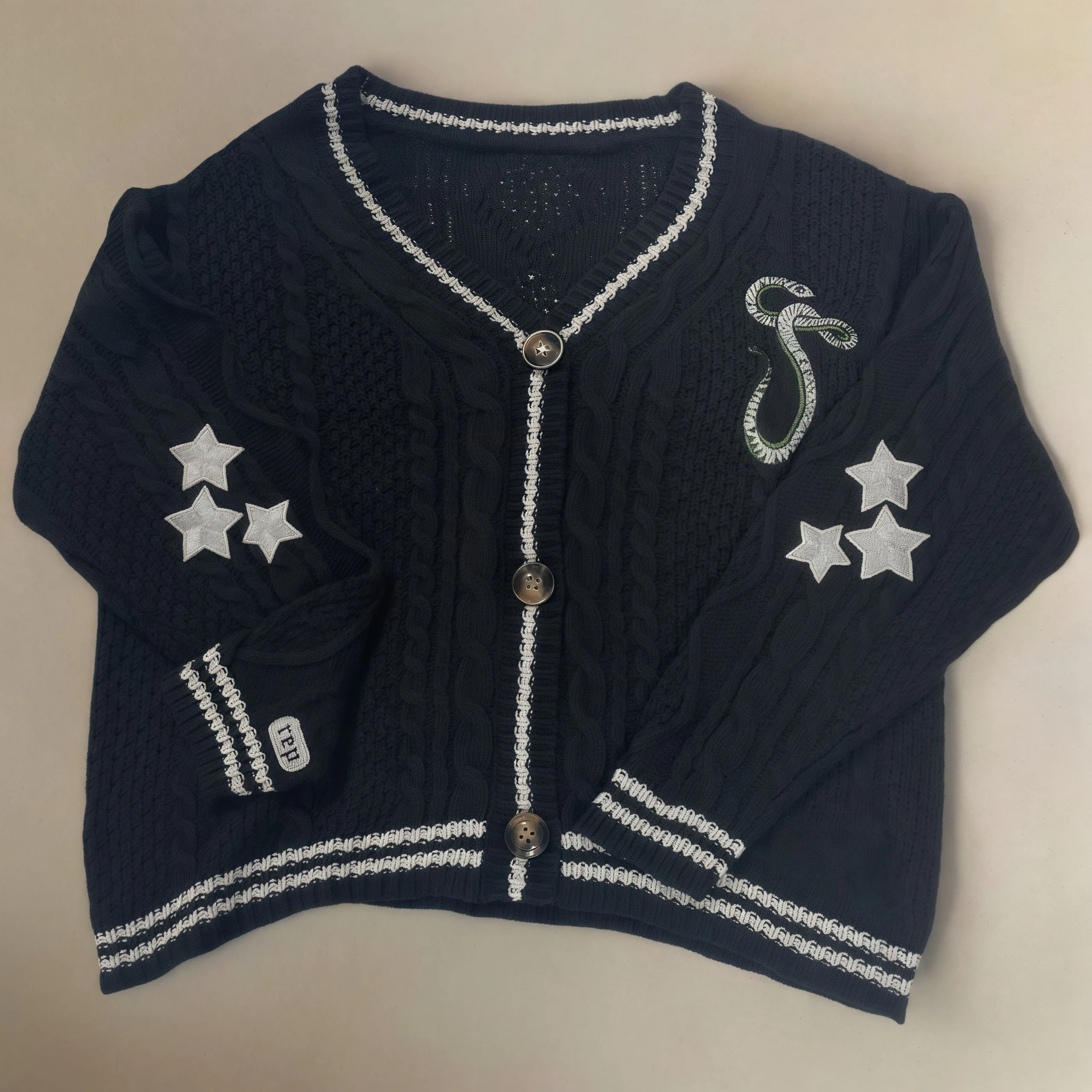 Women Winter Reputation Cardigan with Snake Embroidery Autumn Casual Star Embroidery Rep Knitted Black Cardigan Women Sweaters