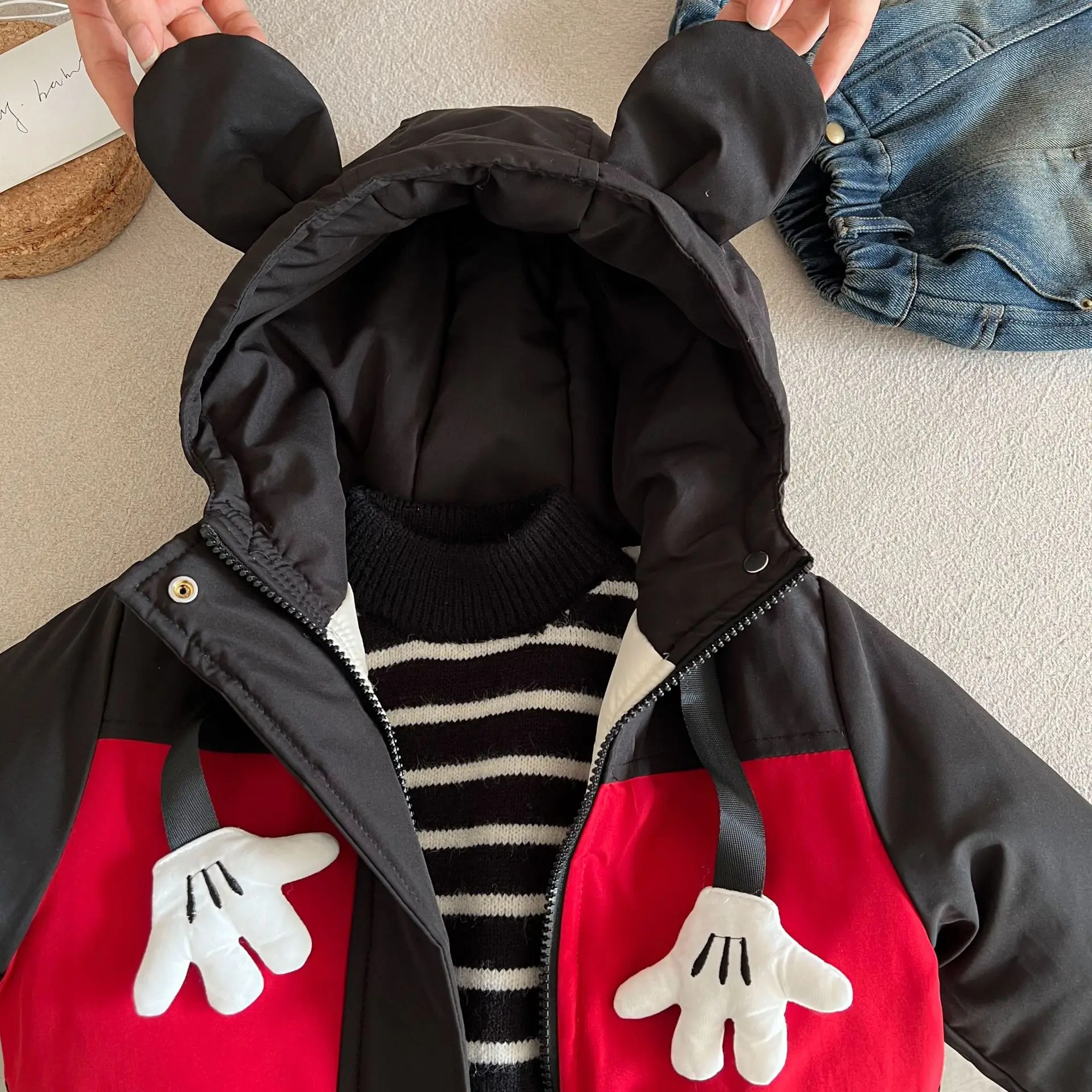 Children Clothing Fashion Casual Cute Hooded Padded Jacket 2024 Winter New Boys and Girls Cartoon Design Sense Padded Coat