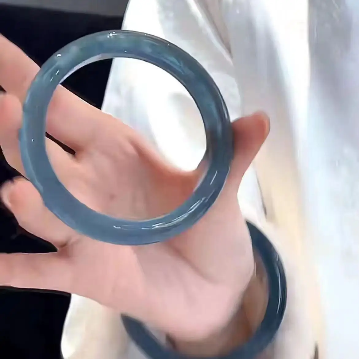Devil Blue Sea Blue Design Sense Imitation Jade Glass Bangle Elegant Popular Charm Women High Beauty Bracelet Elegant Jewelry