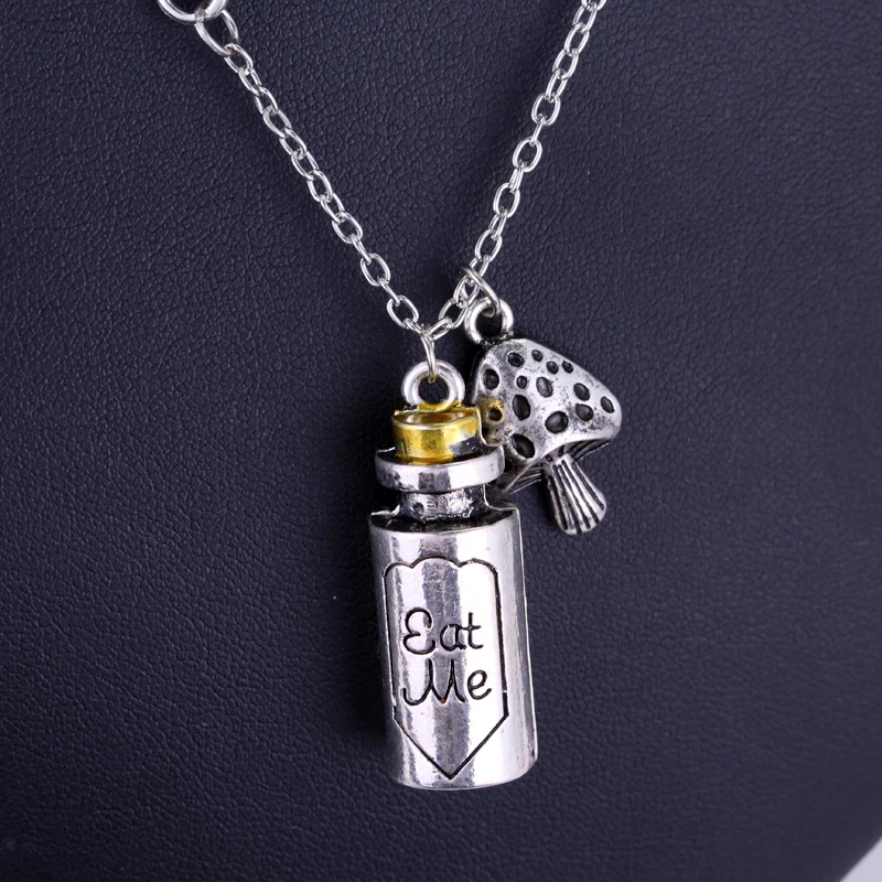 Alice in Wonderland Vintage Silver Pendant Necklace Medicine Bottles Metal Necklace for Women Charm Jewelry Accessories Toy Gift