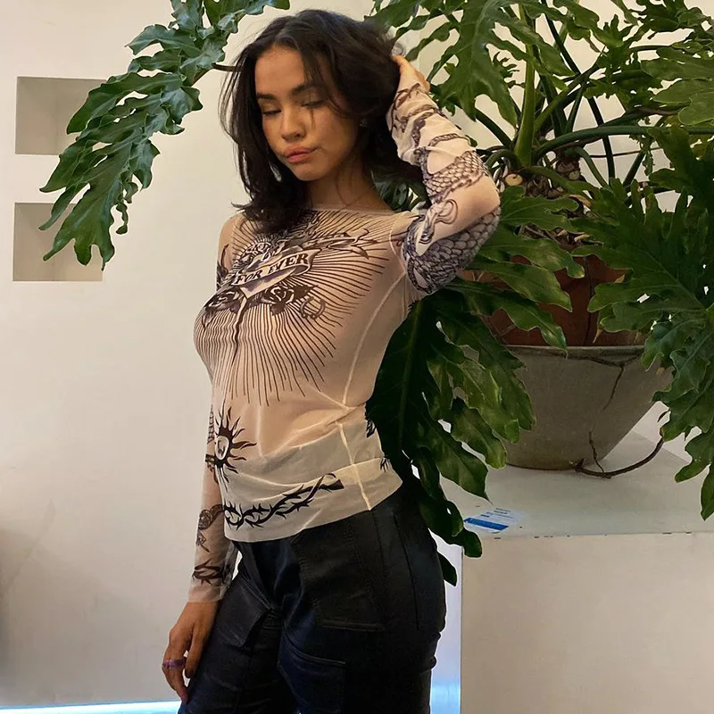 

Женские топы в стиле панк-рок, готика Y2K Ins, шикарные топы, футболки, женские винтажные сетчатые топы с прозрачным принтом, женские тонкие модные футболки для ночного клуба