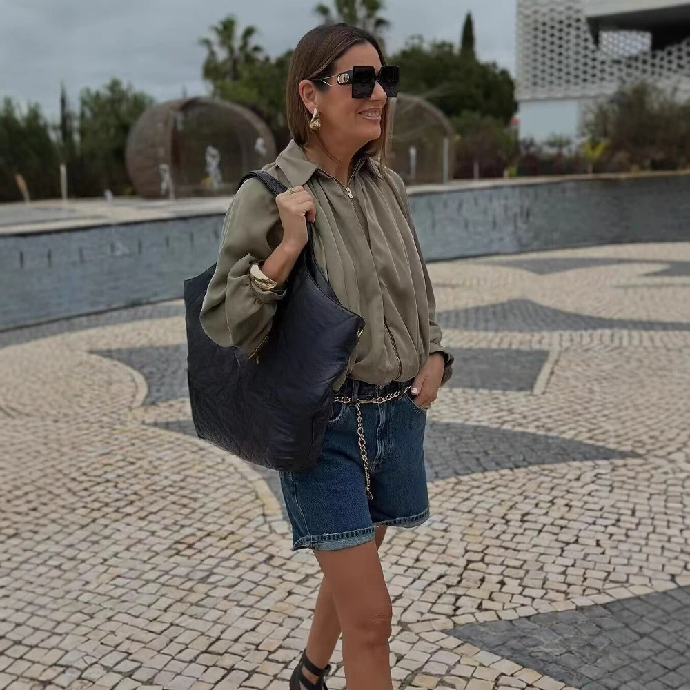 

Zipper Lantern Sleeve Thin Coat Shirt Lapel Pleated Loose Fluffy Pilot Jacket Blouse Silk Satin Women Flower Outwear