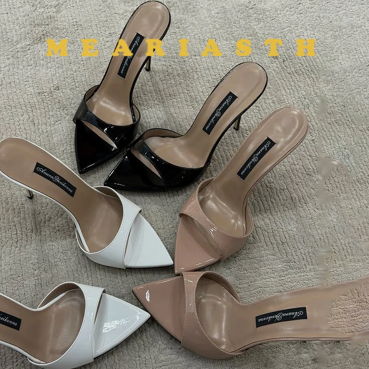 شباشب نسائية مثيرة 2025 أحذية البغال الصيفية الشرائح الإناث نقطة عالية الكعب الصنادل الذهبية الفضية حجم كبير 44 أحذية الحفلات العلامة التجارية