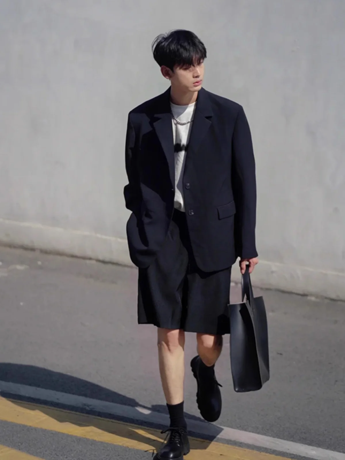 

Мужской повседневный костюм Naples Sle: стильный, модный, для отдыха, в западном стиле, с длинными рукавами, стандартный крой, полиэстер