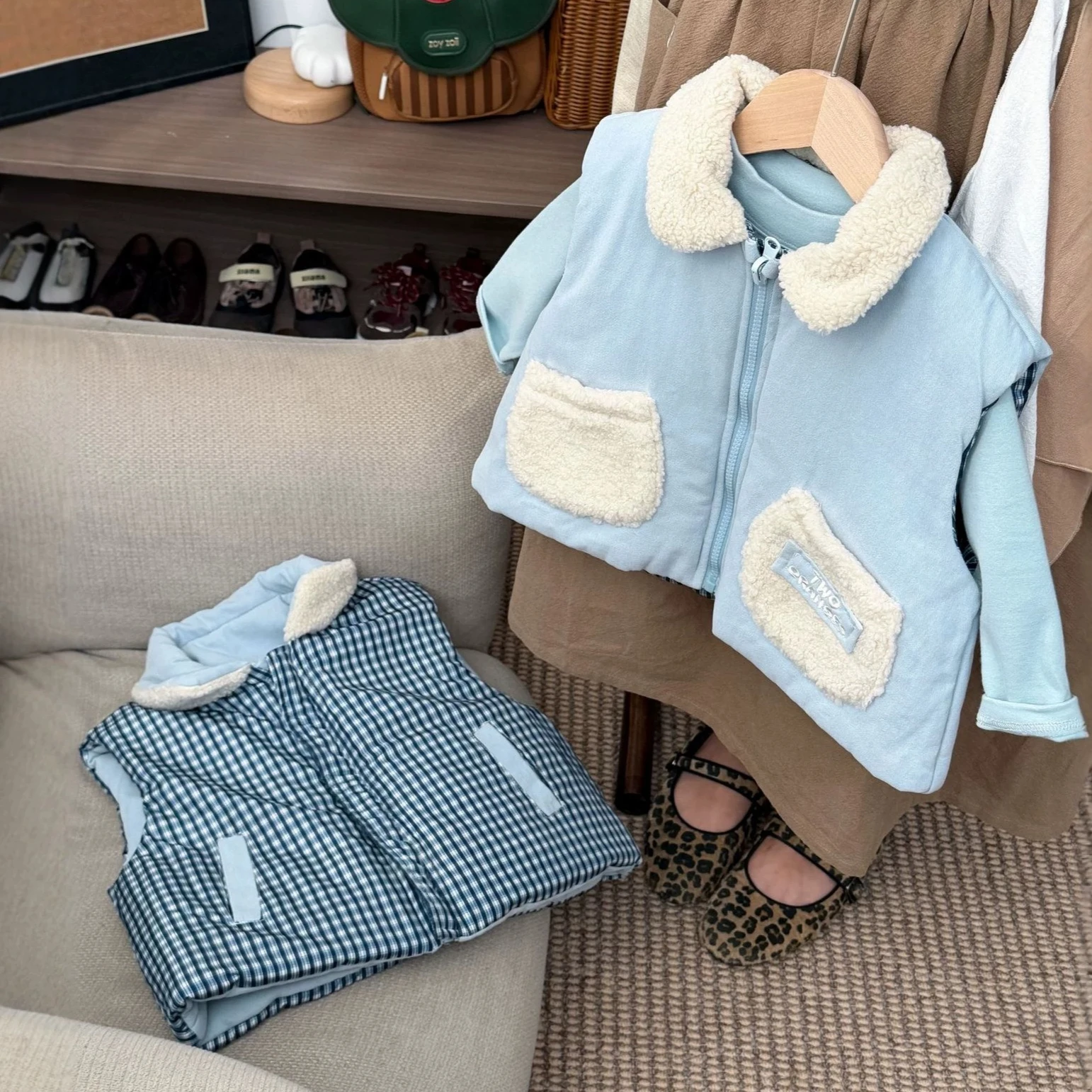 Boys Waistcoat 2026 Autumn and Winter New Childrens Clothing Korean Boys and Girls Wear Warm Waistcoat with Cotton on Both Sides