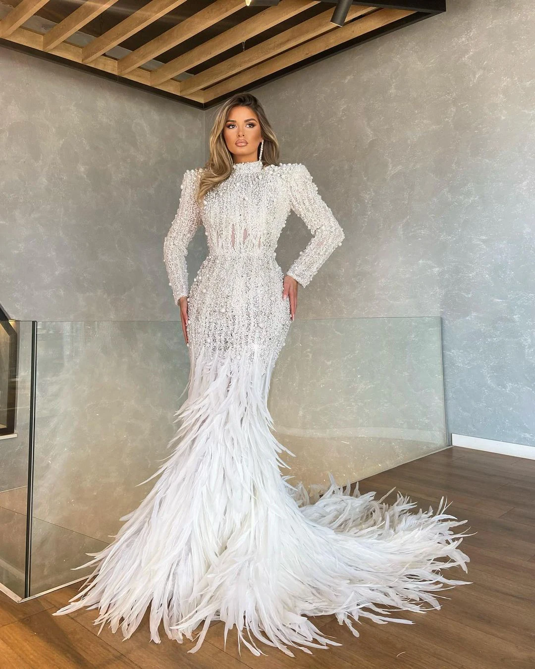 Sexy Feather Arabic Mermaid Plus Size Wedding Dresses Pearls Lace Long Sleeve Bridal Dresses Beaded Wedding Gowns