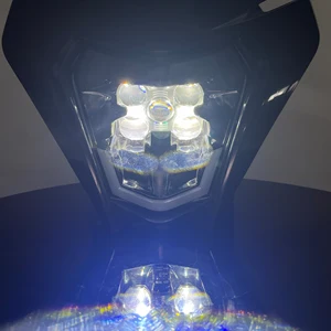 10ベストセールスKTMデューク200ヘッドライトマスク-11