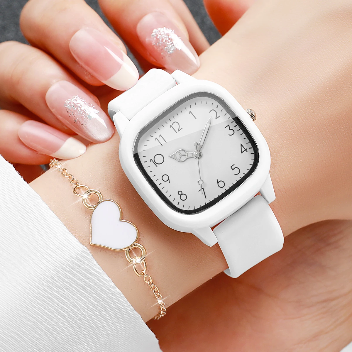 2PCS/Set Fashion Square Dial Women Watch Heart Bracelet Set Silicone Strap Quartz Wristwatches Relogio Feminino (Without Box)