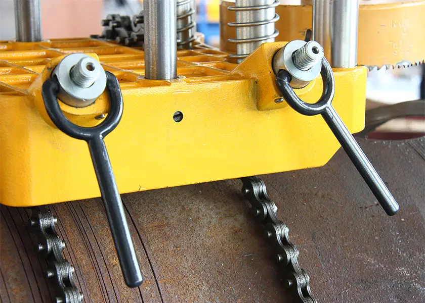 Electric High Capacity  Cutting Pipes Hole Pipe Cutting Machine