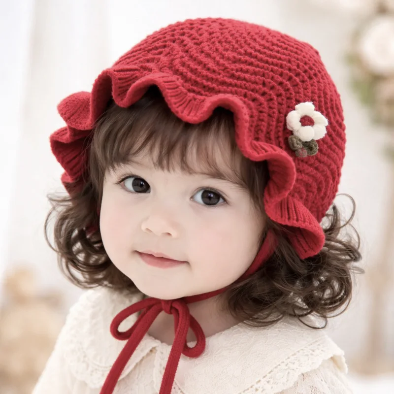 

Lovely Korea Style Newborn Knitted Hat Baby Photo Accessory - Cute Woolen Hat with Ruffled Edges and A Court-style Hat