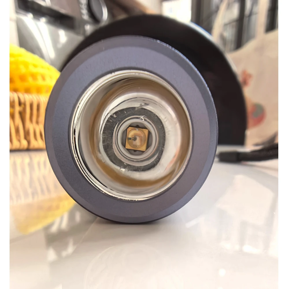 780nm 808nm 850nm 940nm 980nm 1064nm الأشعة تحت الحمراء مصباح يدوي الفلورسنت مصدر الضوء