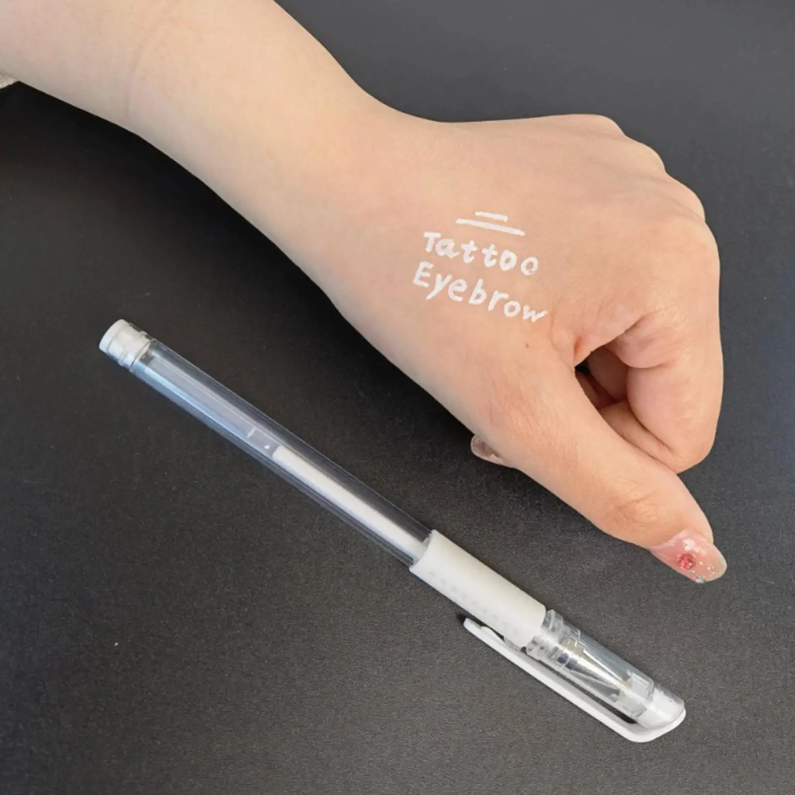 White Surgical Eyebrow Tattoo Skin Marker Pen Tool Hand drawn draft pen easy to clean with paint leaving no marks base draft