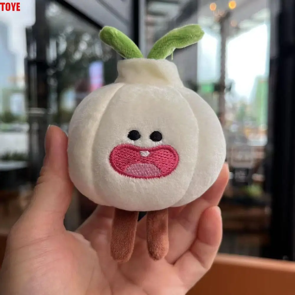 Portachiavi per piante Aglio Peluche Bambola Vegetale unico Simpatico portachiavi per verdure divertente Ciondolo per zaino con ciondolo per aglio in miniatura