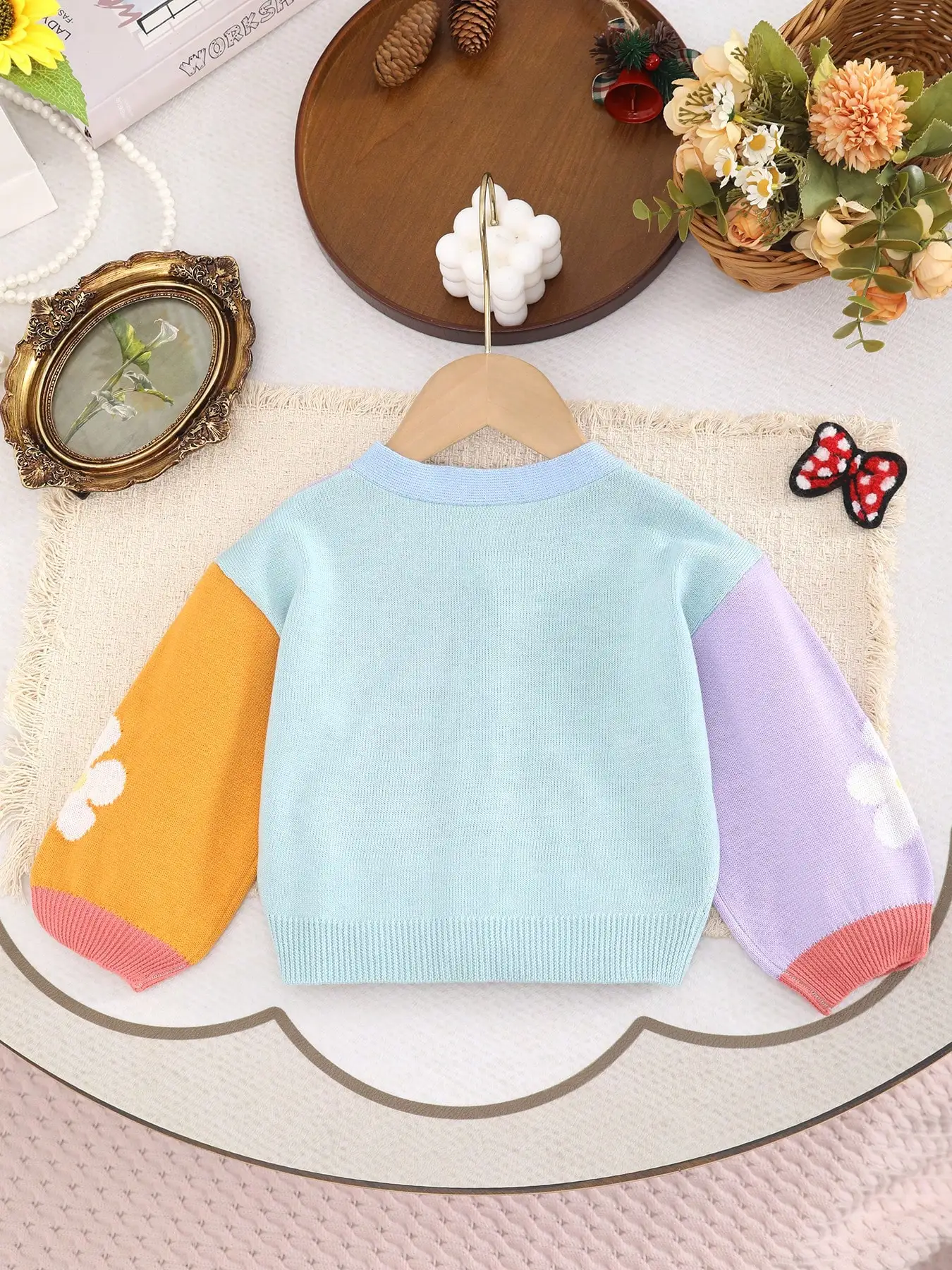 Girls' Color-Blocked Floral Knitted Cardigan Infant V-Neck Long-Sleeve Sweater Coat Baby Spring and Autumn Versatile Outerwear Top.
