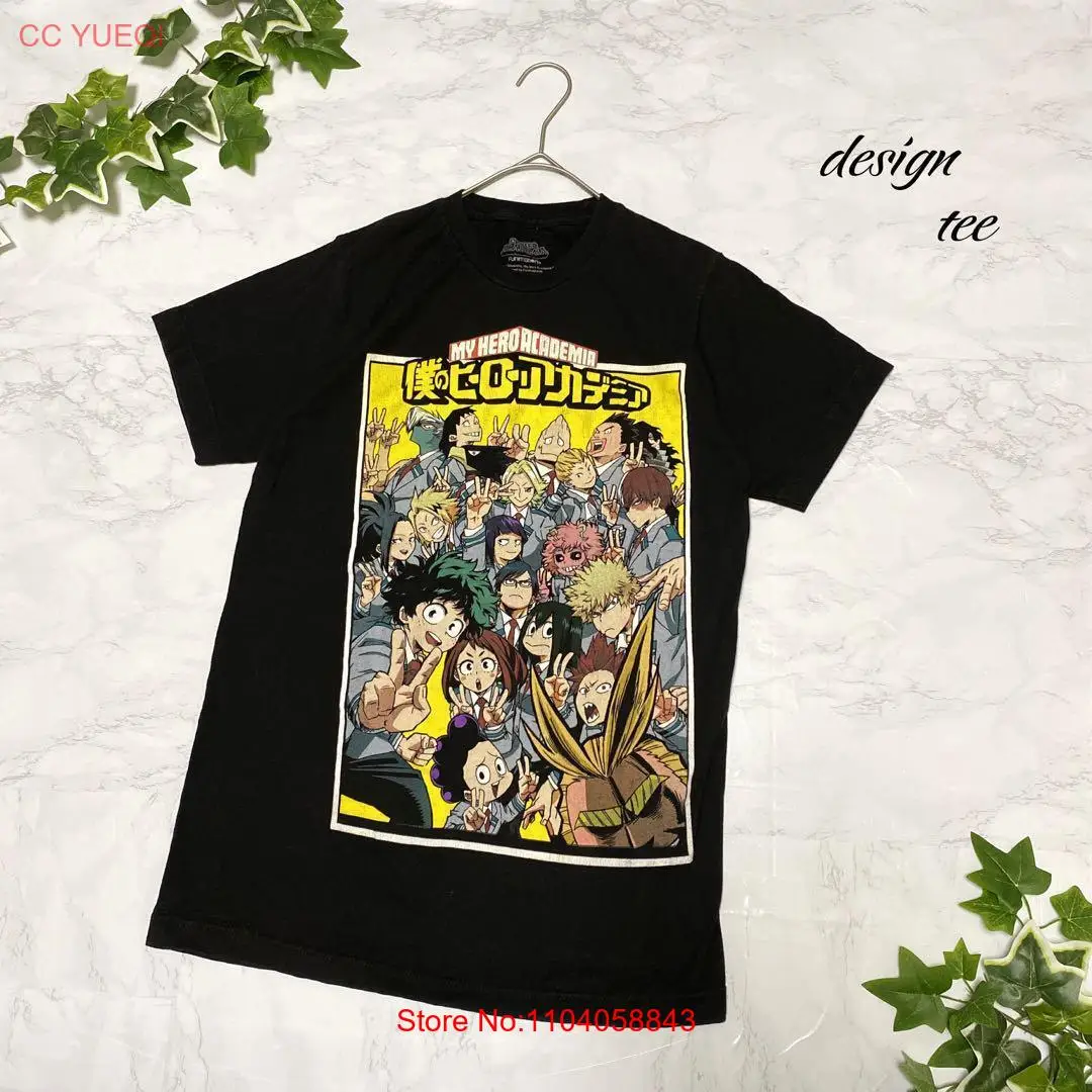 T-shirt Vintage Japonais avec Grand Logo, Vêtements Anciens d'Anime