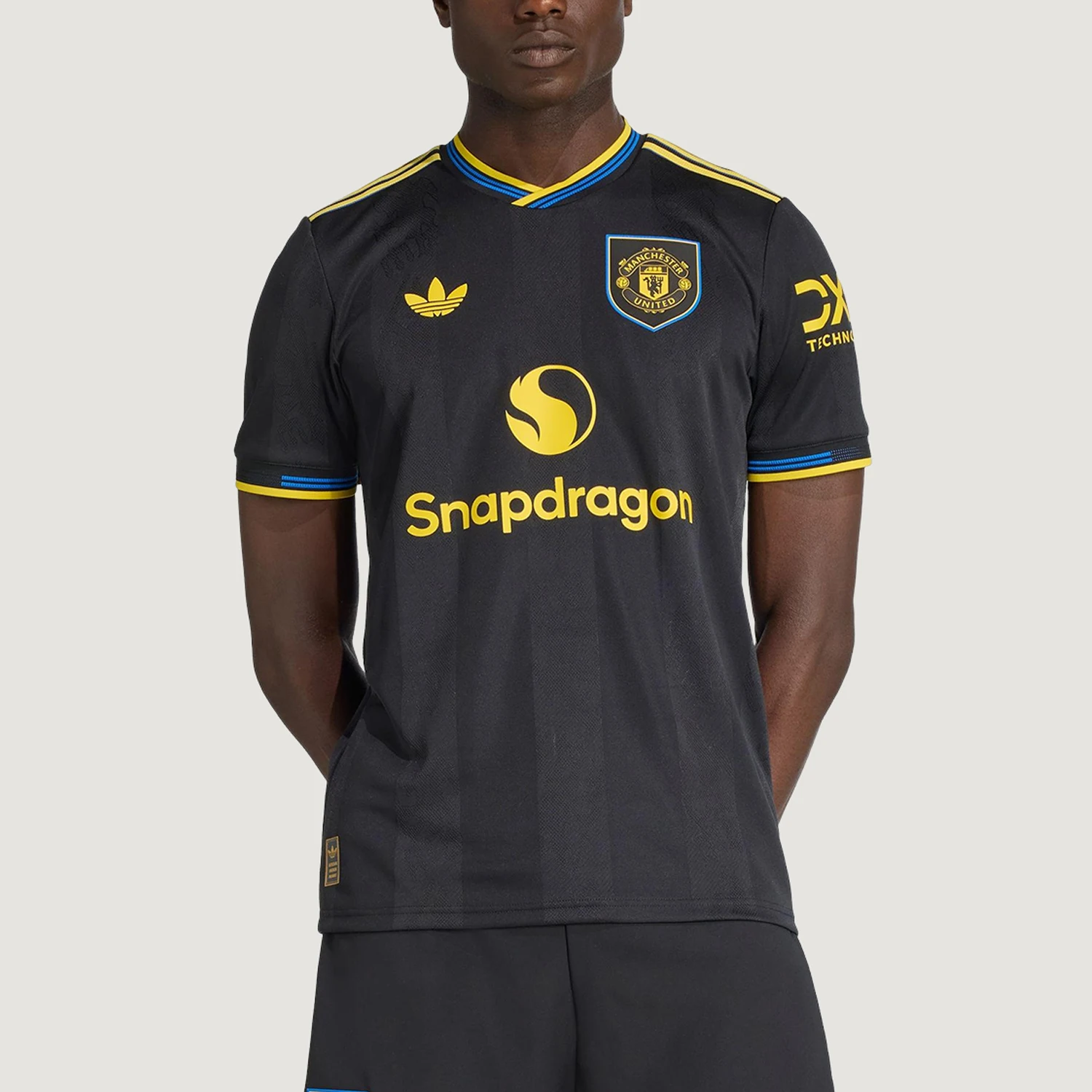 

Оригинальная мужская футболка Adidas slim fit для футбольных тренировок с короткими рукавами JI7419