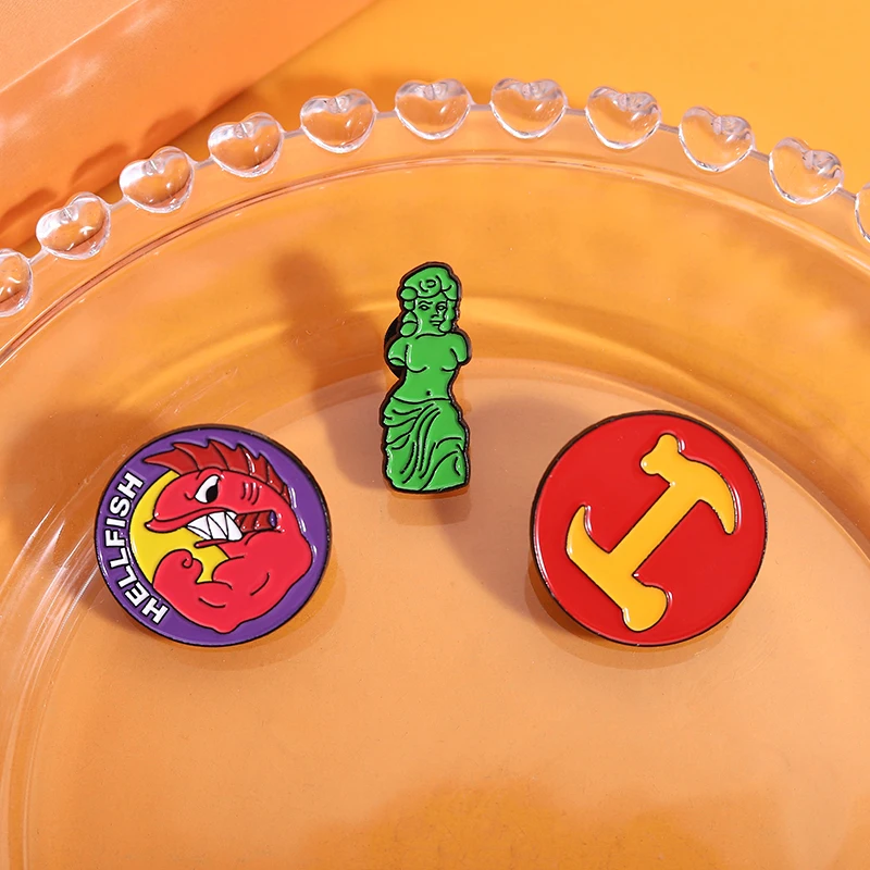 Statue of Liberty Enamel Pin Let's Bee Friends Brooch Lapel Badge TV Series Cartoon Robot Jewelry Gifts for Fans Friends