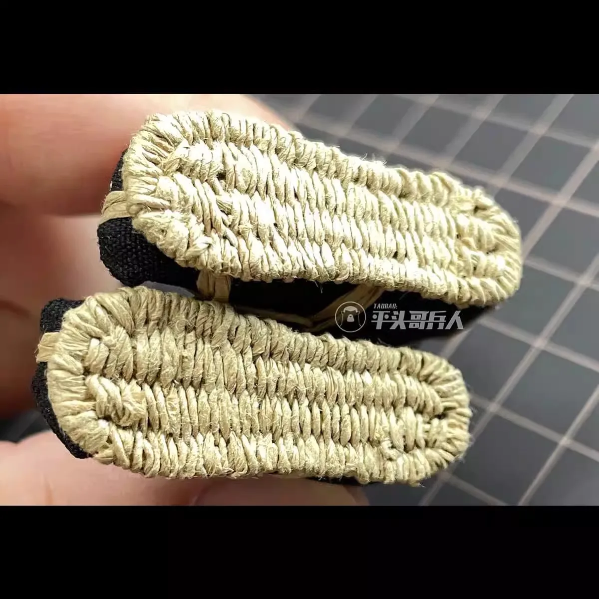 YYDS 1/6 الجندي أنثى المحارب حقيبة القدم أحذية العشب شكل القدم تعديل نموذج ل 12 ''عمل الشكل الجسم في الأوراق المالية