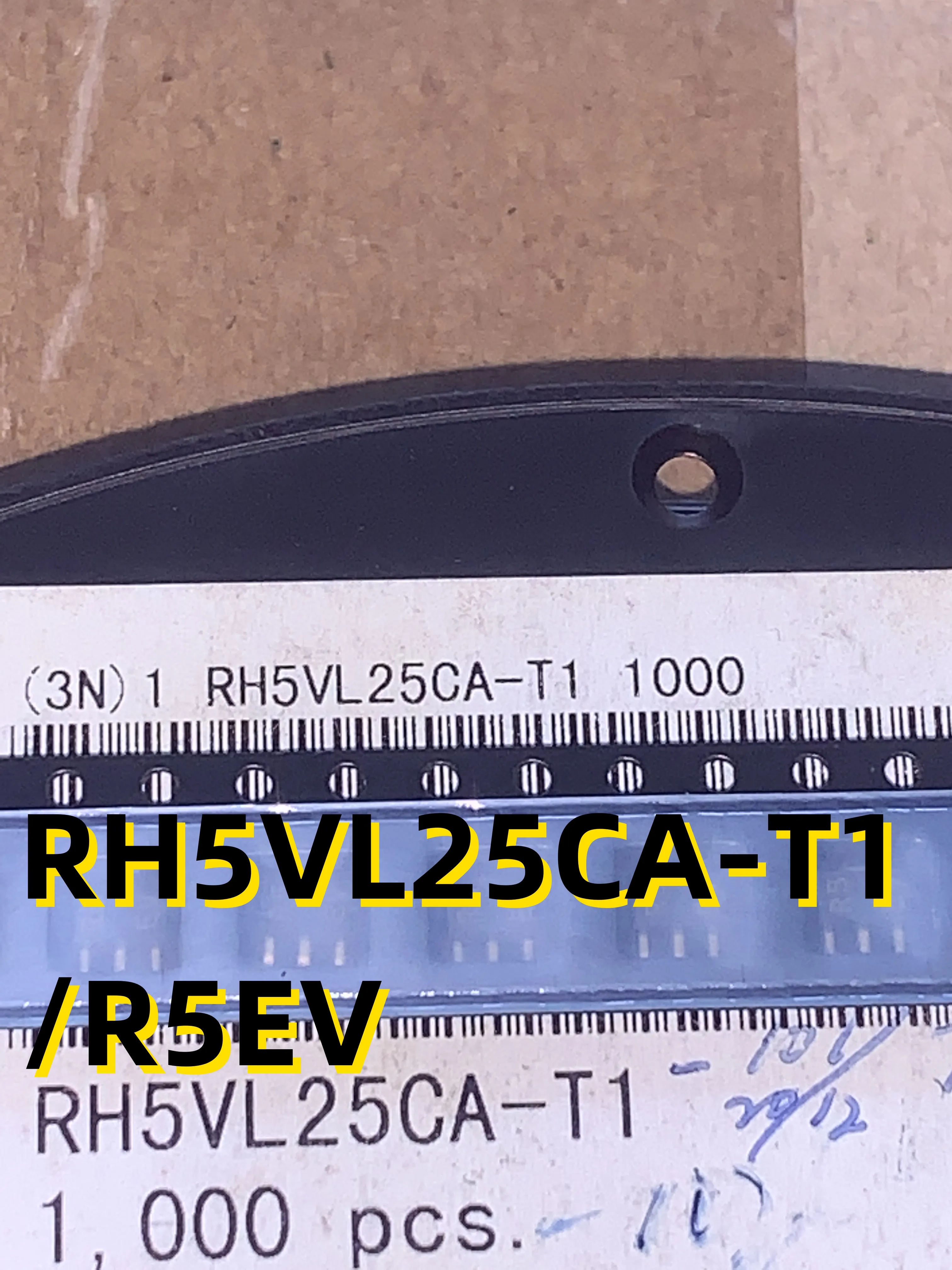 10pcs RH5VL25CA-T1 /R5EV