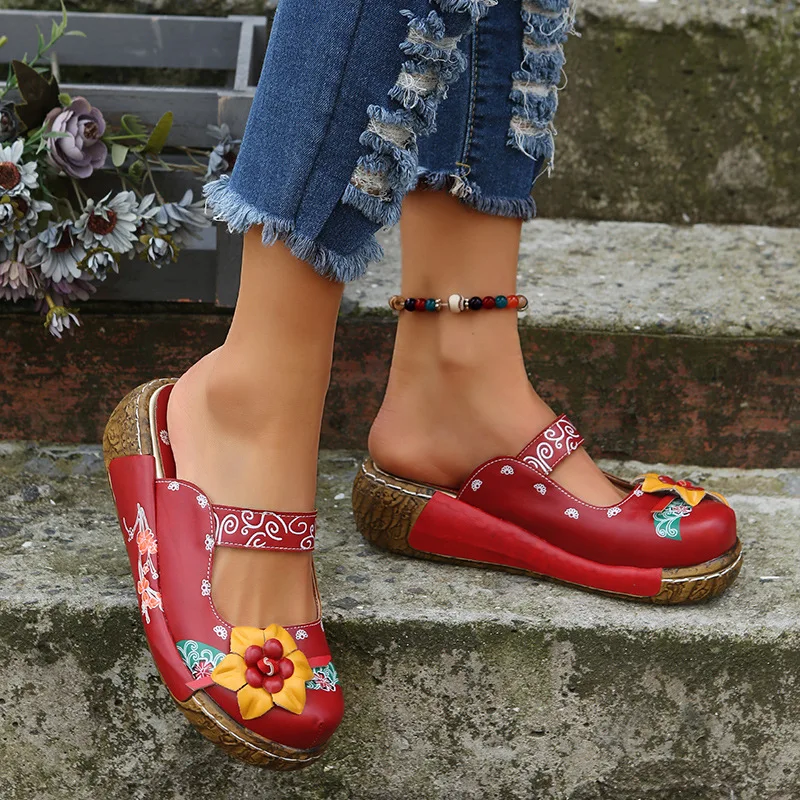 Summer Retro Plum Baotou Slippers Women\'s Fashion Totem Thick Sole Anti Slip Sandals Outdoor Beach Flat Casual Platform Shoes