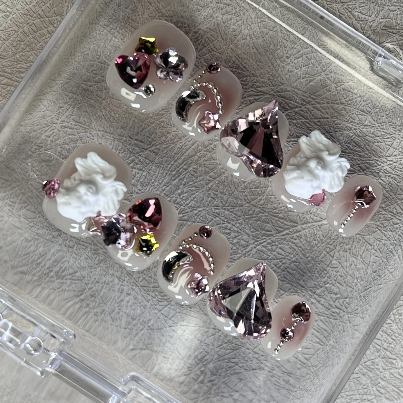 10PCS 순수한 수제 프랑스 체루브 컬러 다이아몬드 이동식 참 가짜 손톱 휴가 중 여행 친구 만들기