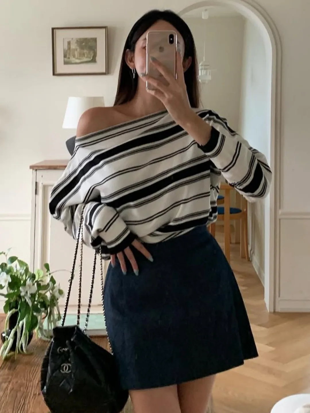 

Dongda Gate Autumn New Sle Retro Personalized Diagonal Collar oulder Bared Loose Casual Long Sve Striped Knitwear Women