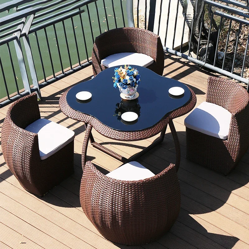 Hot Selling New Outdoor Dining Table Alfresco Dining Table Set Petal Shape Table Top Waterproof rattan sunproof wear-resistant