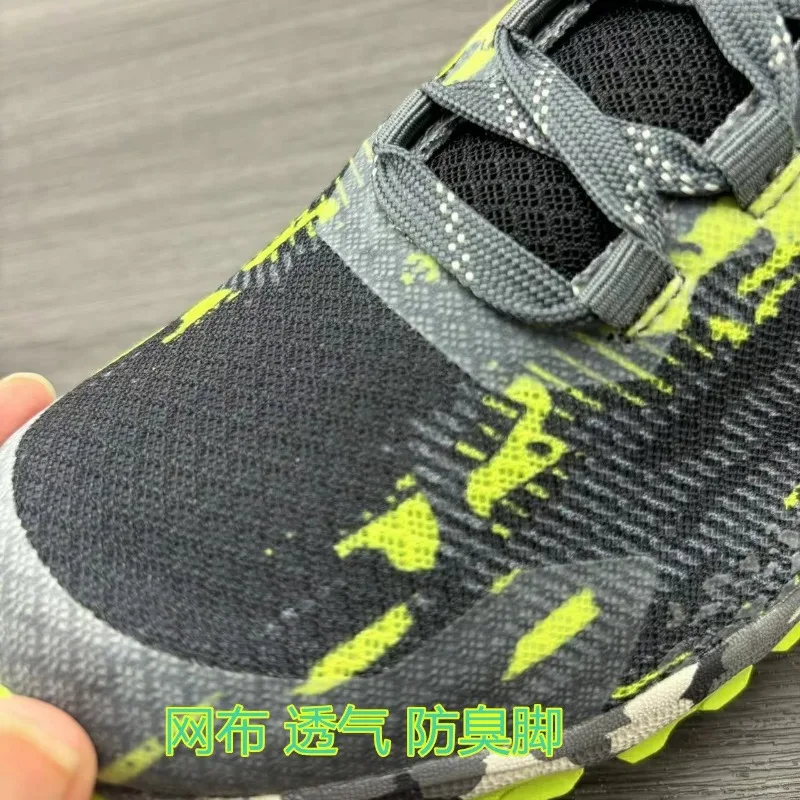 2025 جديد درب احذية الجري الرجال أبيض أسود أحذية رياضية رجالي مصمم المشي الركض حذاء أعلى جودة حذاء للجيم في الهواء الطلق