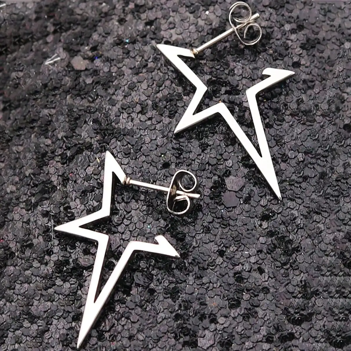 Harajuku Punk Big Star Earring Irregular Hollow Out Alien Metal Pentagram Ear Stud for Women Cool Girl Trend Y2K Jewelry NEW