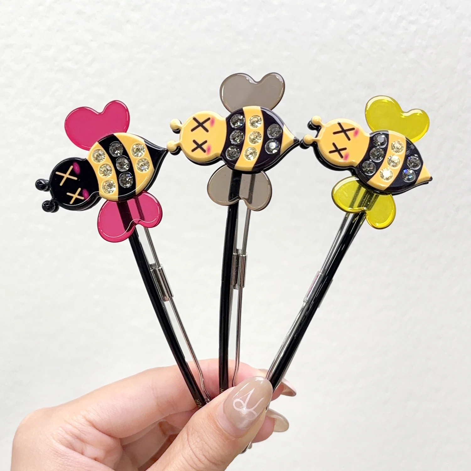 aznavour-bee-hairpin-elegant-cute-hair-accessories-hair-claw-hair-clip-women's-fashion-hair-accessories-korean-style-hairpin
