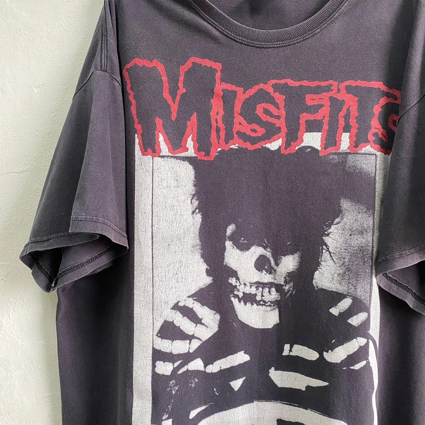 Vintage Misfits Band Fiend Skull Horror Punk Grafik T-Shirt aus Baumwolle für Männer und Frauen Sommer Streetwear – Detail 3