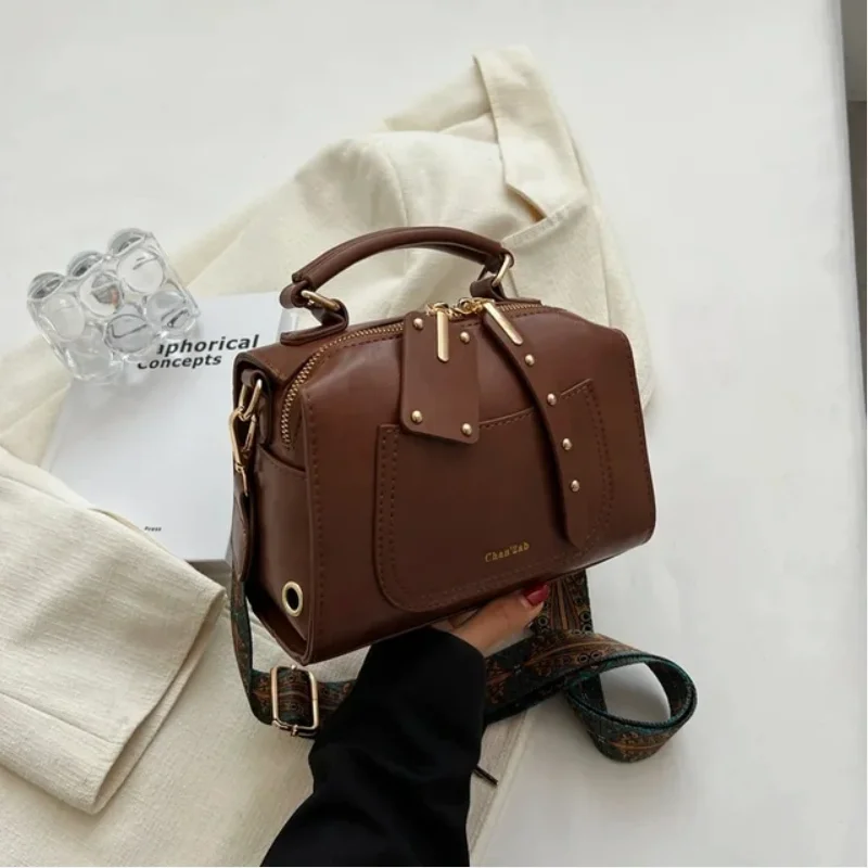 Black Fashion Women\'s Crossbody Bags PU Leather Vintage Soft Small Square Packs Autumn New Zipper Design Ladies Commute Handbags