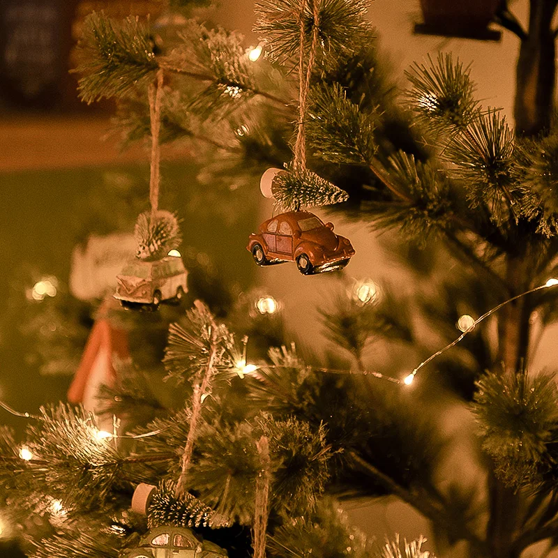 

Christmas Mini Resin Car Small Pendant Christmas Tree Cute Decorations Gift and Ornament