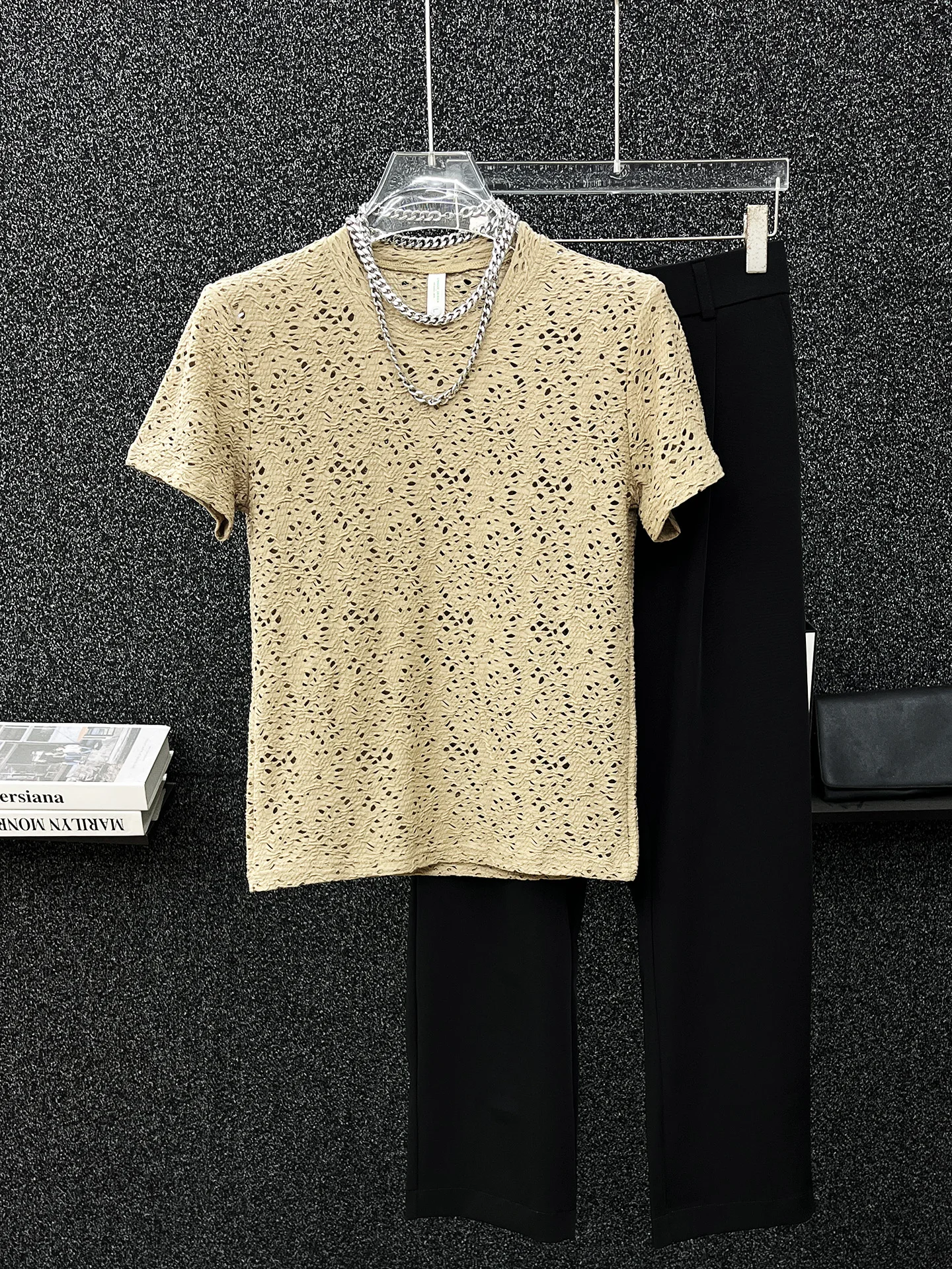 Design Sense Hole Hollow Short-sleeved T-shirt Men's Breathable Summer Korean Version Slim Casual Versatile Half-sleeved Top