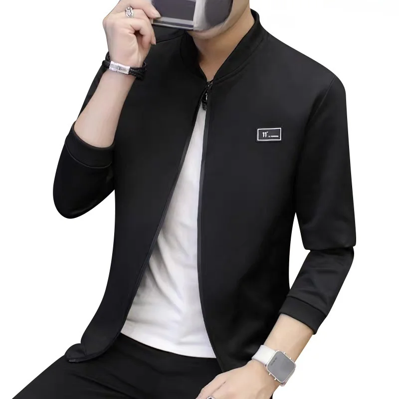 Luźna, codzienna męska kurtka na jesień i zimę, modna, koreańska, stylizowana, ze stójką, długi rękaw, regularna długość.