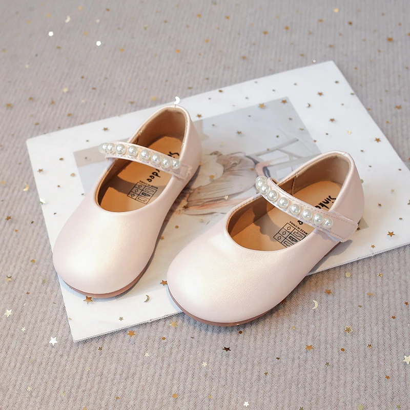 Picture 7: Autumn Girl's Princess Shoes Pearl Shallow Hook-loop Sweet Kid's Flat Shoe Solid Colors Anti-slip Fashion Sweet Children Shoe