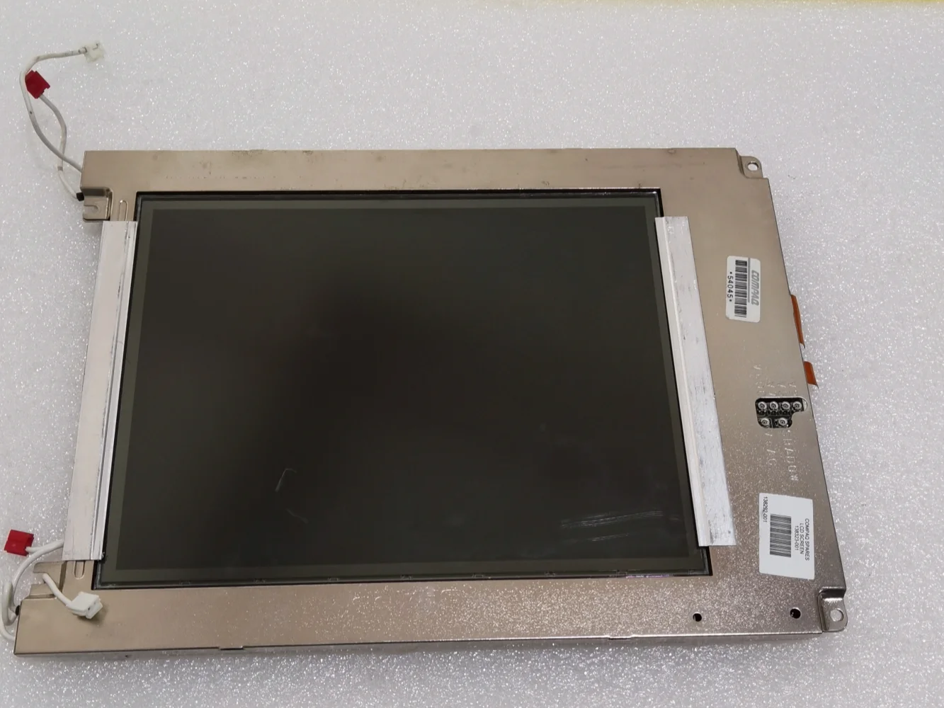

LQ9D01C 8.4 inch LCD DISPLAY PANEL
