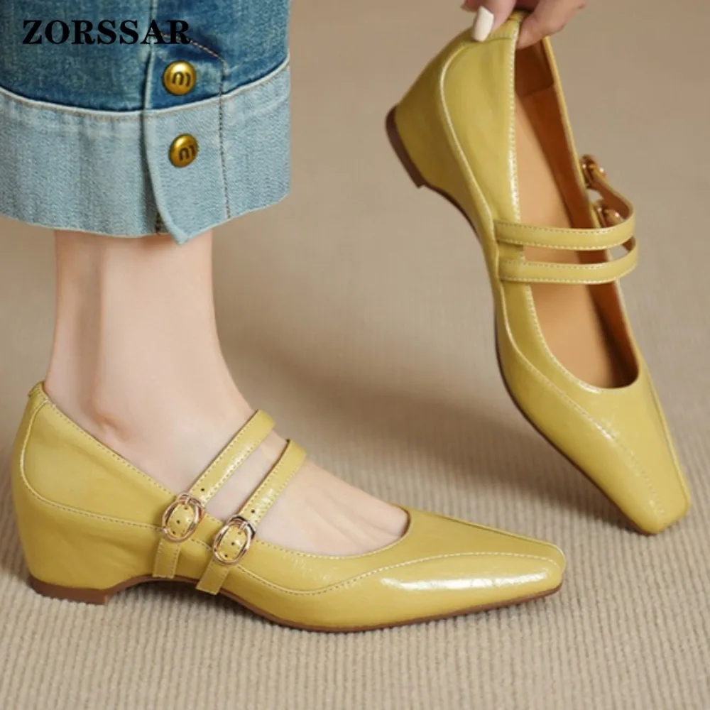 

Женские желтые туфли Мэри Джейн из лакированной кожи с квадратным носком, на низком каблуке, с двойной металлической пряжкой, удобные для повседневной носки