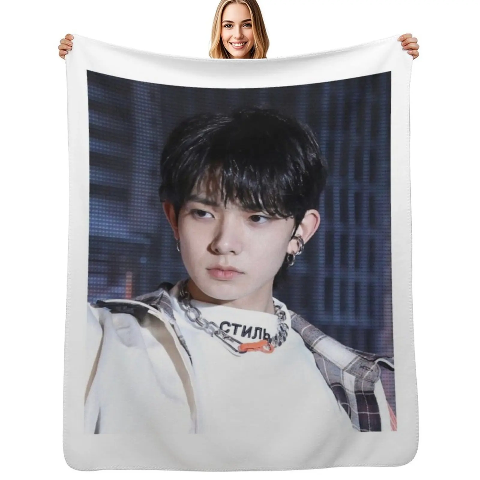 Heeseung Throw Blanket Cozy Home Blanket Gift for Christmas Holiday