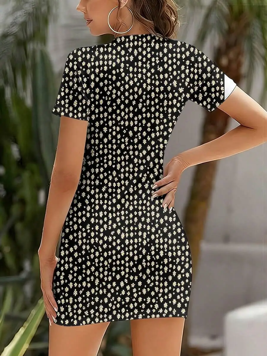 

Casual Summer Short Sleeve Fitted Dress Ditsy Floral Print Round Neck Mini Dress For Beach And Everyday Wear