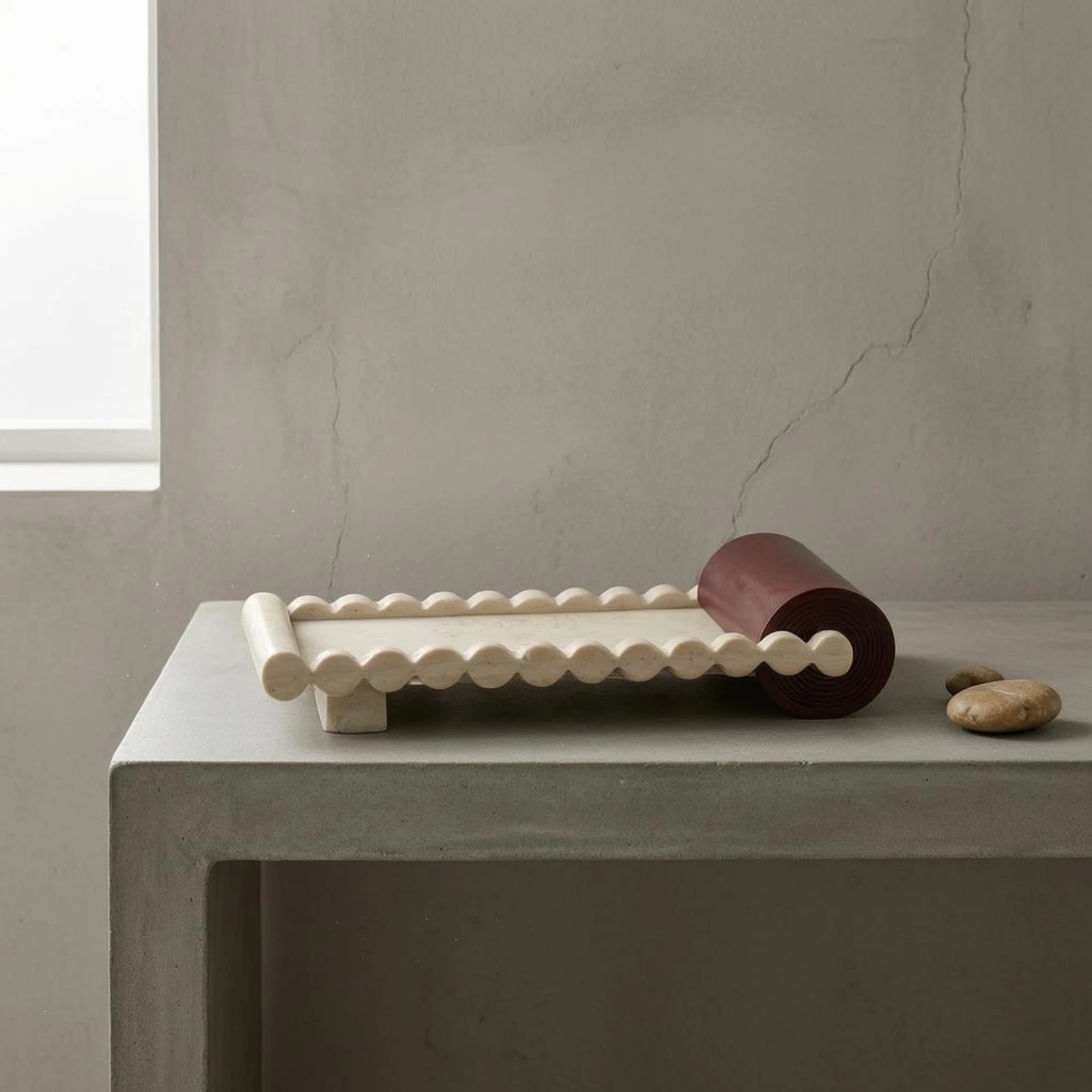 Faux Onyx-Like Stone Tray Stone-Look Decorative Fruit Tray Home Decor Shallow Rolled Ends