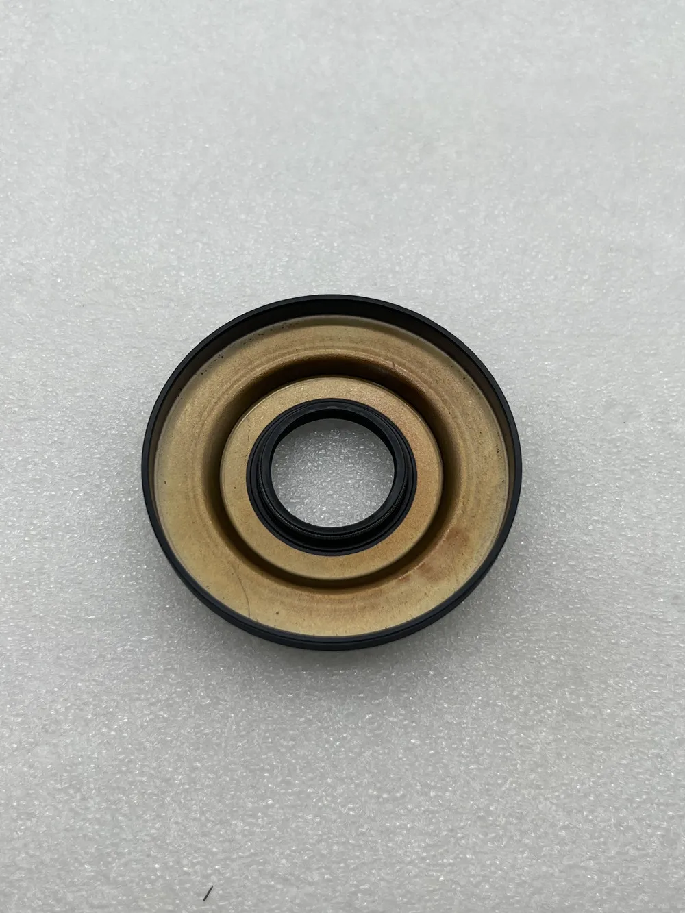 GENUINE Engine Shaft Oil Seal 0AA-409-189-B 0AA409189B 28*77*8/15 mm For VW Amarok 10-22 Touareg (7P) 11-18 For Audi Q7 10-15