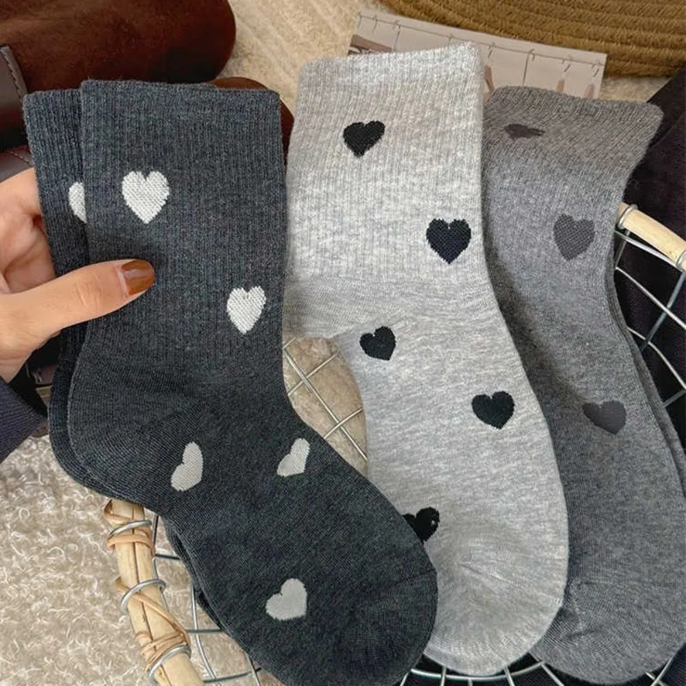 

New Soft Heart Pattern Socks Breathable Heart Pattern Mid Calf Socks Tube Socks Sports Shoes
