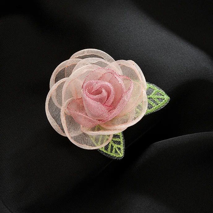 New Flower Brooch For Women Fashion Pins For Lady Party Suit Jewelry Accessories