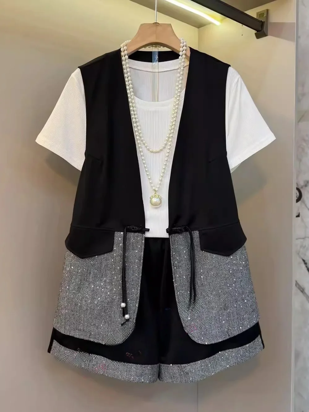 Nouveau Design de boutons chinois, tenue d'été grande taille, ensemble de t-shirt avec gilet, vêtements intérieurs pour sœur dodue